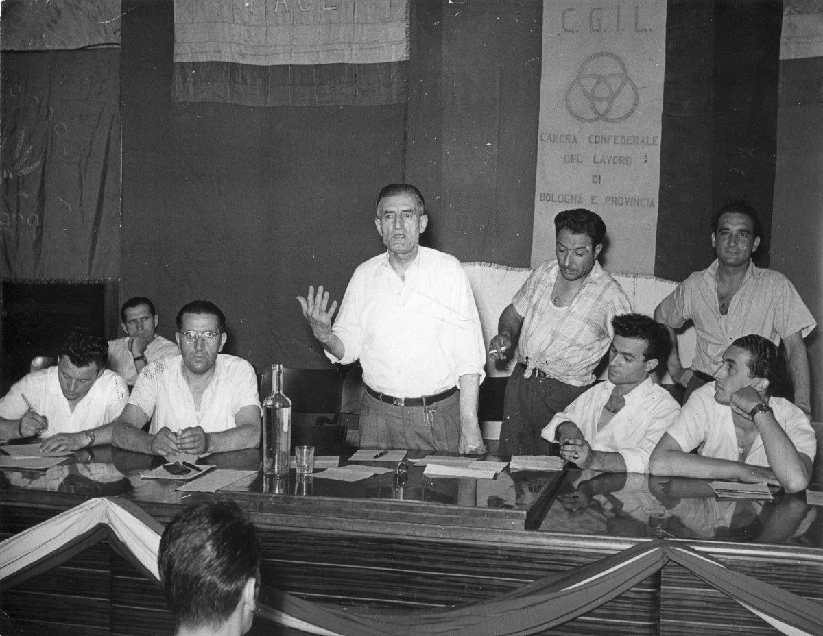 15. 1952. Congresso dei Panettieri nel salone della Camera del Lavoro.